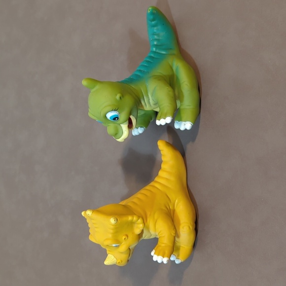 2 Vintage 1988 Pizza Hut Land Before Time Dinosaur Hand Puppets Ducky Cera Promo - Picture 4 of 11